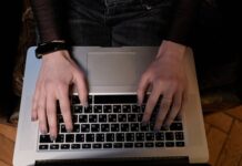 Вакансии для дизайнеров интерьеров, инженеров С++ и проектных юристов с зарплатой до 800 тысяч руб vakansii dlya dizajnerov intererov inzhenerov s i proektnyh yuristov s zarplatoj do 800 tysyach rub-pux-su-175263899600-0