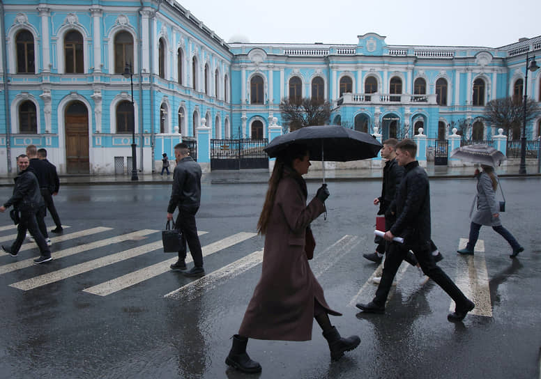 Верховный суд РФ рассмотрит спор ЕЭК и ДГИ о льготах для культурных памятников
-0