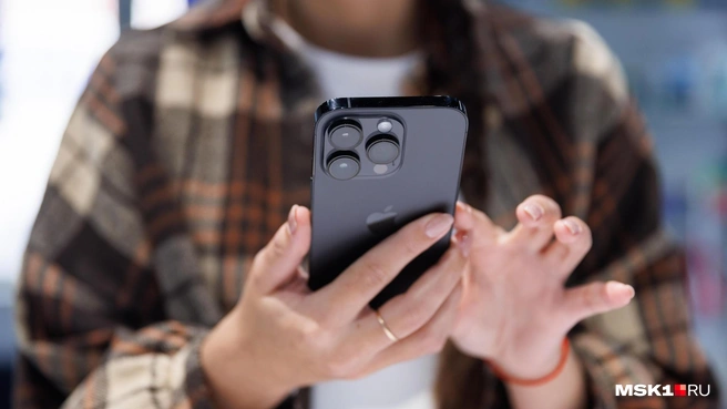 Есть опасения, что iPhone и iPad пропадут с прилавков магазинов | Источник: Алексей Волхонский / V1.RU