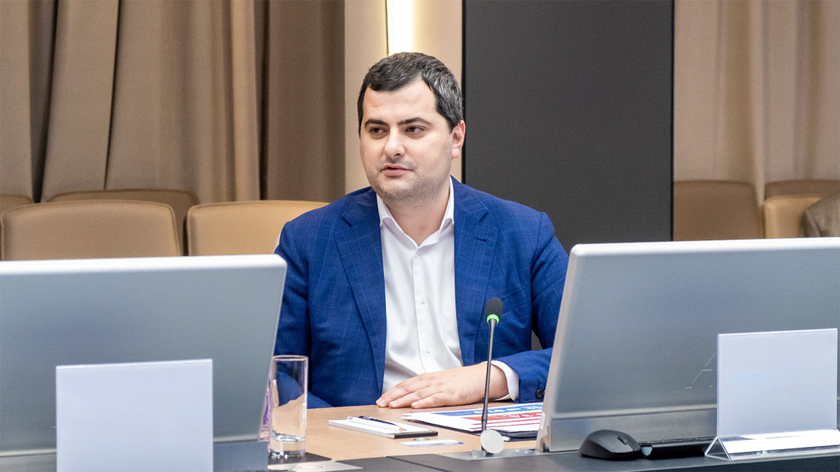 Овчинский: ЕКЦ помог около 400 застройщикам оформить разрешительную документацию