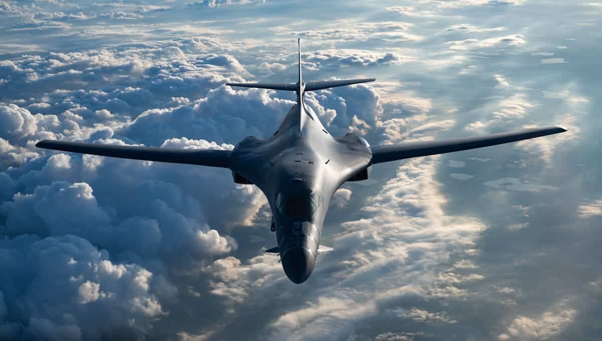 ВВС США обновляют флот, B-21 Raider заменит B-1B Lancer в условиях конкуренции с Россией и Китаем-0