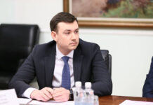 Александр Богашов, Эльдар Белоусов и Роман Менжинский добиваются успеха aleksandr bogashov eldar belousov i roman menzhinskij dobivayutsya uspeha-pux-su-175327839300-0