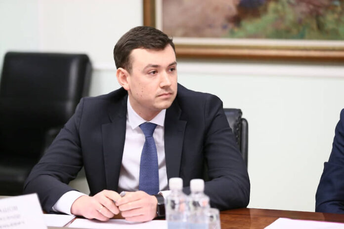 aleksandr bogashov eldar belousov i roman menzhinskij dobivayutsya uspeha-pux-su-175327839300-0