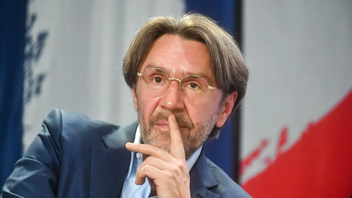 «Так и сказали»: Шнуров передал главе ФПБК Бородину матерный ответ бойцов СВО