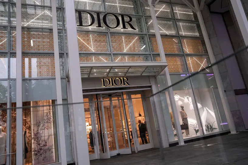 Dior и LVMH вливаются в повседневный ритм жизни роскоши-0