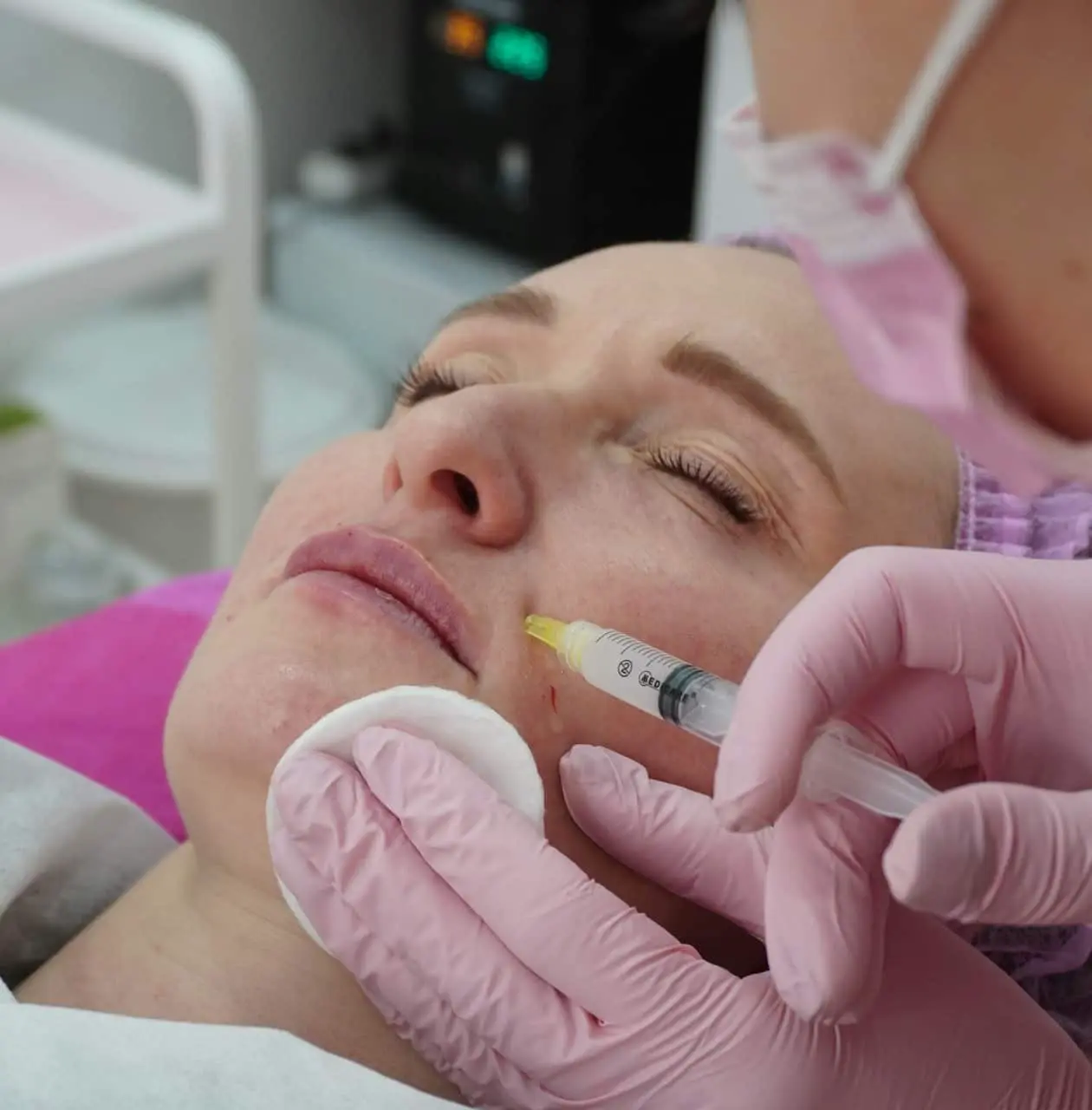 Исследование Бастиана Йегера показывает влияние инъекций на привлекательность-0