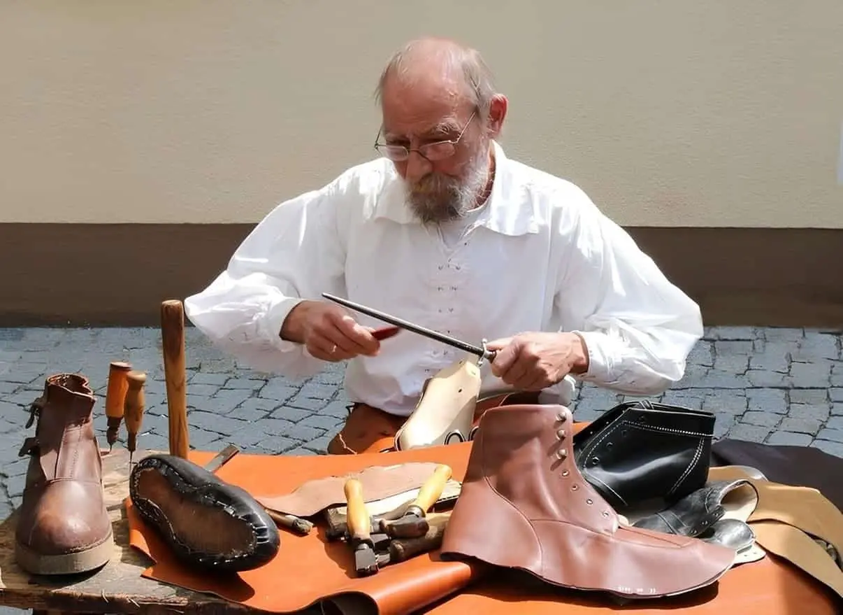 Исследование Хайфского и Тель-Авивского университетов о связи счастья пенсионеров и занятости-0