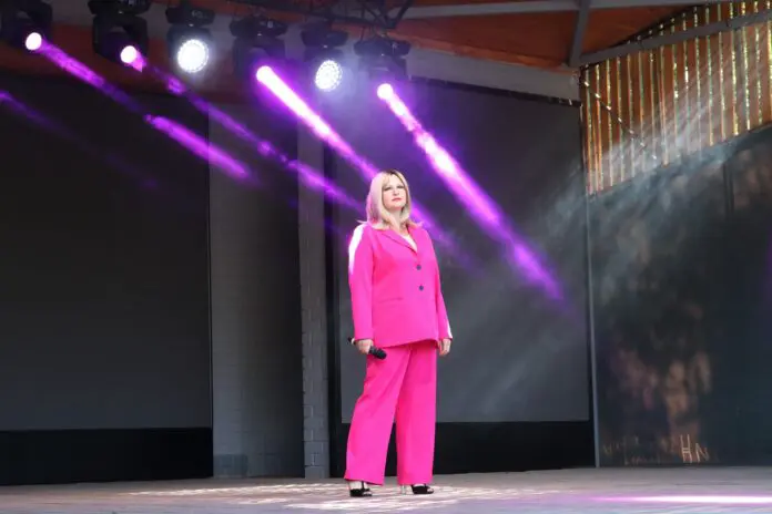 Мария Мишарина и Оксана Ахметшина среди героев конкурса в Верхней Пышме-0