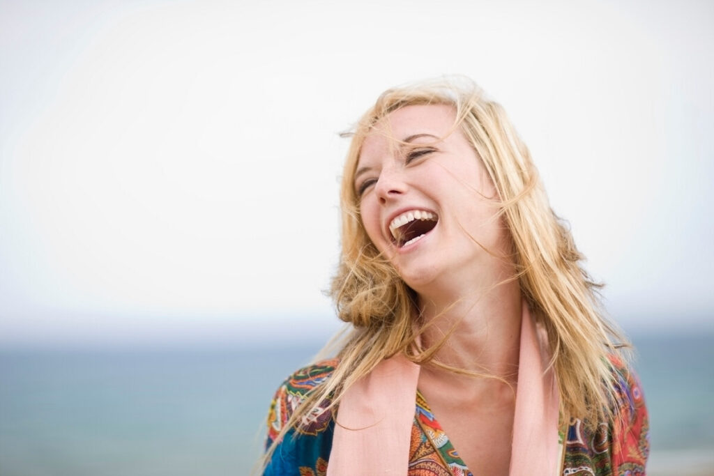Смеющаяся женщина