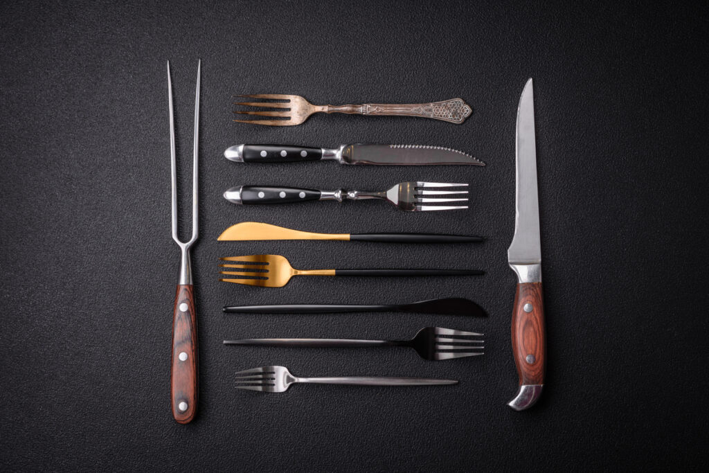 Столовые приборы