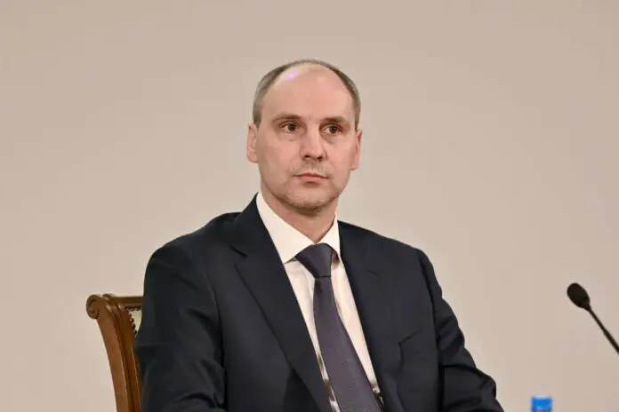 Денис Паслер поздравляет нефтяников и газовиков с праздником Урала-0