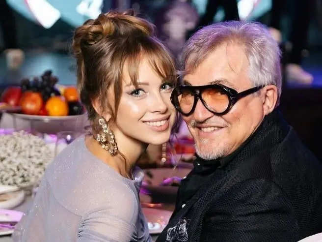 Слухи о разладе в паре появились несколько месяцев назад, но Полина подтвердила их не сразу | Источник: polinadibrova / Instagram.com (экстремистская организация, деятельность запрещена на территории РФ)