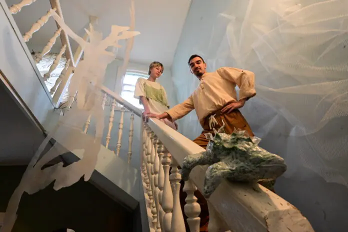 Дмитрий Казанцев о том, как Цветущие Миры вдохновляют Уральский филиал ГМИИ-0