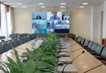 Екатеринбург и Нижний Тагил стали лидерами среди служащих Свердловской области ekaterinburg i nizhnij tagil stali liderami sredi sluzhashhih sverdlovskoj oblasti-pux-su-0