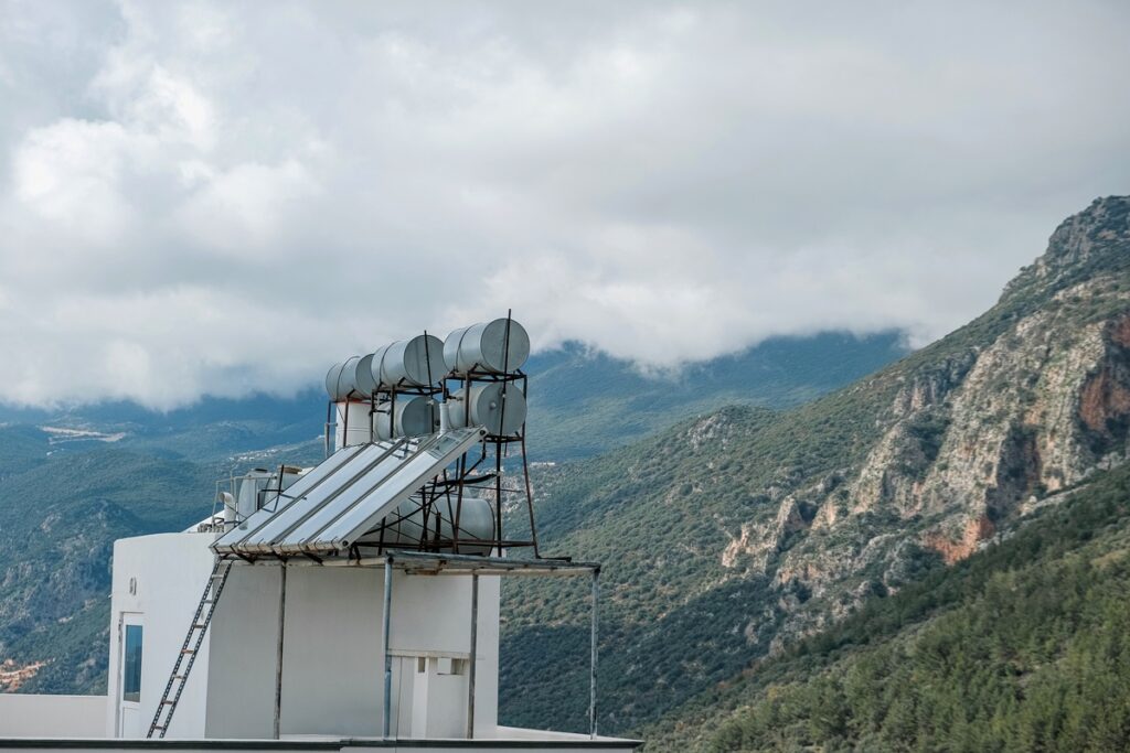 Крыша, оборудованная солнечными батареями