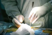 podrostok iz moskvy trebuet kompensacziyu u kliniki posle operaczii na pochke-pux-su-0