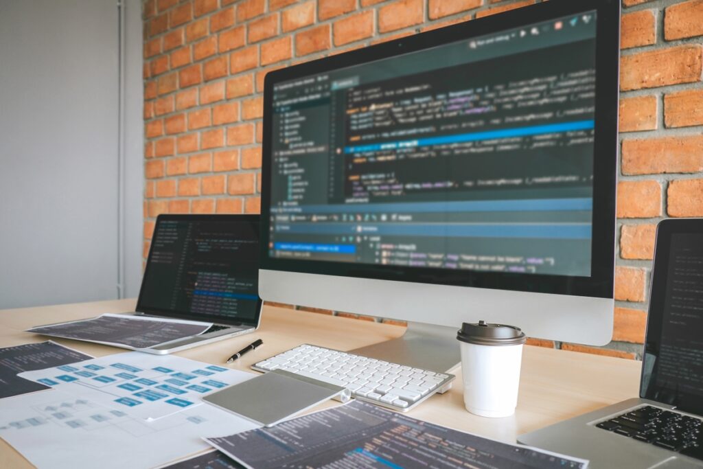 Разработка кода на компьютере