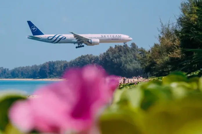 rst nablyudaet rost sprosa v svyazi s otkrytiem hajnanya dlya turistov bez viz s -pux-su-0