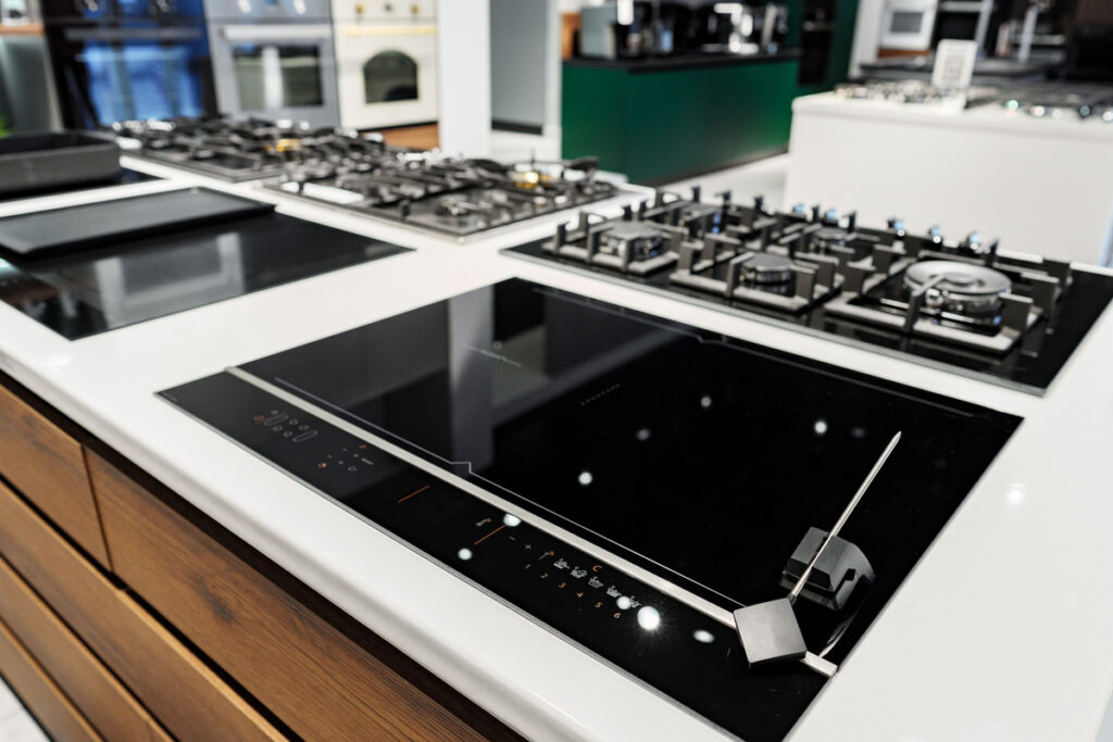 Современные индукционные кухонные плиты
