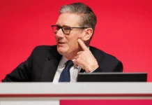 Стармер, Сунак и Фарадж обсуждают политическую динамику по оценкам Ipsos, Survation и YouGov starmer sunak i faradzh obsuzhdayut politicheskuyu dinamiku po oczenkam i -pux-su-0