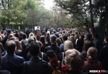 Юрий Бутусов в памяти Марии Бутусовой, Тарковского и учеников yurij butusov v pamyati marii butusovoj tarkovskogo i uchenikov-pux-su-0