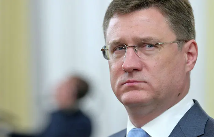 Новак заявил, что проблемы с топливом в ряде регионов решаются в ручном режиме