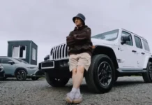 Денис Дорохов радуется подарку в виде Jeep Wrangler для поездок по России denis dorohov raduetsya podarku v vide dlya poezdok po rossii-pux-su-0