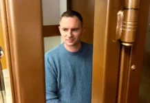 Максим Круглов обсуждает события вокруг Росфинмониторинга и партии Яблоко maksim kruglov obsuzhdaet sobytiya vokrug rosfinmonitoringa i partii yabloko-pux-su-0