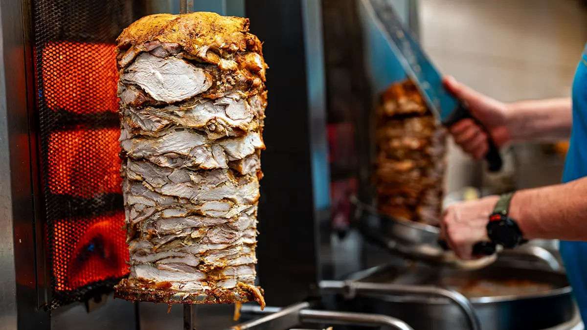 Чем опасен майонезный соус в стритфуде