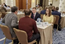 Свердловская область и Казахстан обсуждают итоги форума в Астане sverdlovskaya oblast i kazahstan obsuzhdayut itogi foruma v astane-pux-su-0