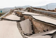 Жительница Османгази поделилась своим опытом землетрясения в Турции zhitelnicza osmangazi podelilas svoim opytom zemletryaseniya v turczii-pux-su-0