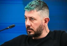 Артемий Лебедев ставит ультиматум Зеленскому и Труханову на выборе жизни artemij lebedev stavit ultimatum zelenskomu i truhanovu na vybore zhizni-pux-su-0