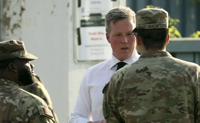 den driskoll donald tramp i putin obsuzhdayut budushhee ukrainy-pux-su-0