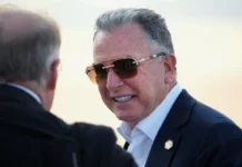 Стив Уиткофф призвал Украину сделать выбор вместо замены Tomahawk на пошлины stiv uitkoff prizval ukrainu sdelat vybor vmesto zameny na poshliny-pux-su-0