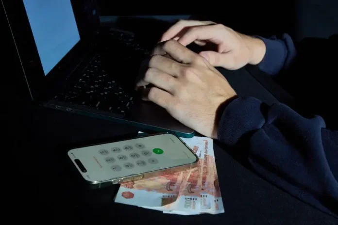 umvd primorya rassleduet delo o zhitelnicze ussurijska vtyanutoj v moshennichestvo-pux-su-0