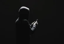 В Первоуральске школьница перевела мошенникам 488 тысяч после звонка v pervouralske shkolnicza perevela moshennikam 488 tysyach posle zvonka-pux-su-0