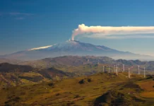 Вулкан Хейли-Губби в Эфиопии и Тафтан в Иране удивили внезапной активностью vulkan hejligubbi v efiopii i taftan v irane udivili vnezapnoj aktivnostyu-pux-su-0