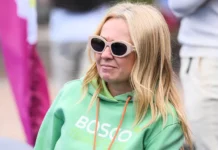 Яна Рудковская и Евгений Плющенко в защите юной Елены Костылевой yana rudkovskaya i evgenij plyushhenko v zashhite yunoj eleny kostylevoj-pux-su-0