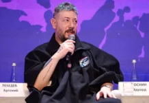 Артемий Лебедев делится мнением о ситуации с Ларисой Долиной и Полиной Лурье artemij lebedev delitsya mneniem o situaczii s larisoj dolinoj i polinoj lure-pux-su-0