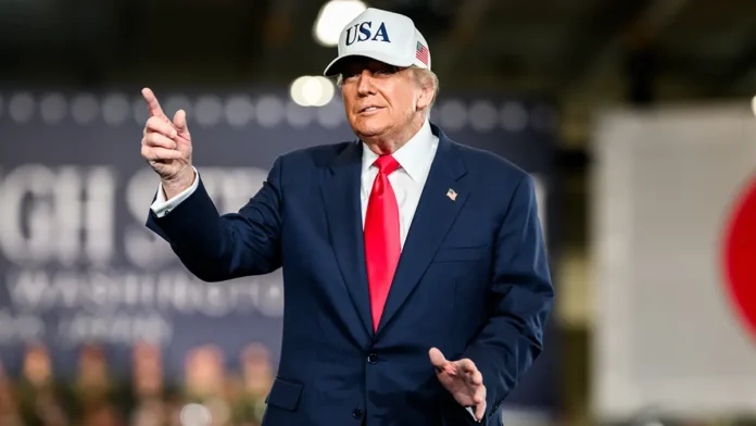 es obedinyaetsya pered liczom sravnenij donalda trampa s grinchem-pux-su-0