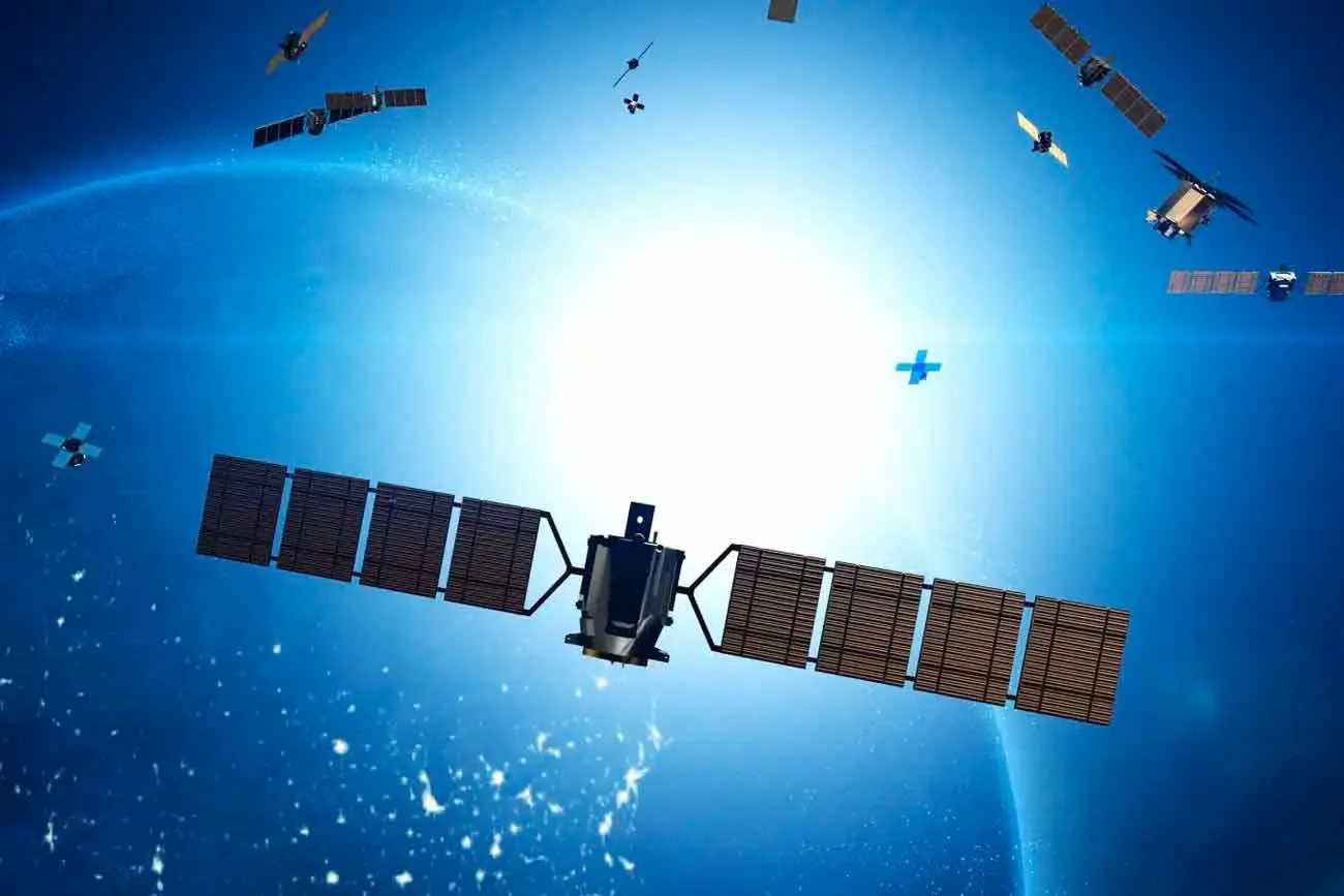 SpaceX, Starlink и Сара Тиле влияют на безопасность орбиты через CRASH Clock-0