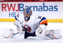 Илья Сорокин из Нью-Йорк Айлендерс и Маркус Хёгберг меняют состав НХЛ ilya sorokin iz nyujork ajlenders i markus hyogberg menyayut sostav nhl-pux-su-0