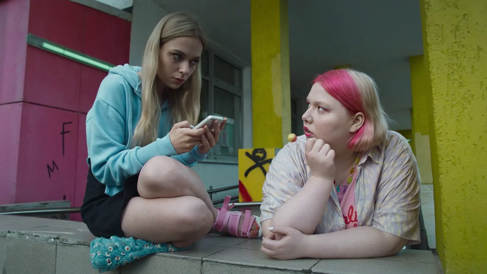 Исследование ученых о влиянии смартфонов на качество сна подростков-0