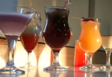 История Майкла Вирджила и Конни Агилар на борту Royal Caribbean Navigator of the Seas istoriya majkla virdzhila i konni agilar na bortu -pux-su-0