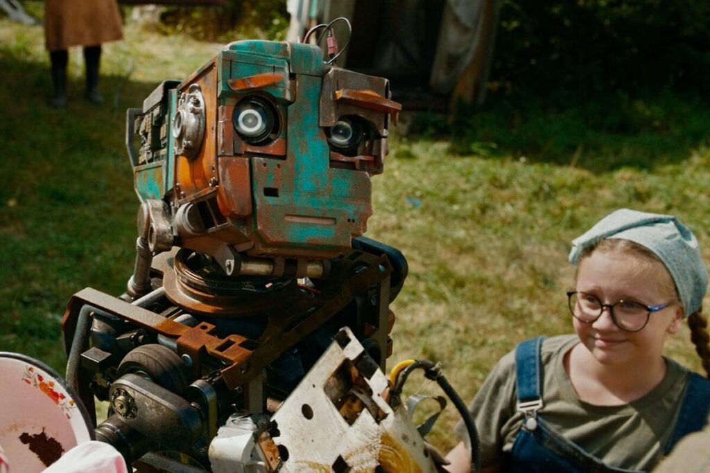 Кадр из сериала "Кибердеревня" №9