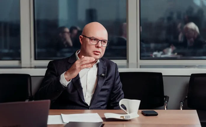 kirill tolcheev rasskazyvaet o roste 2rts planah i partnyorstve s sovkombankom-pux-su-0