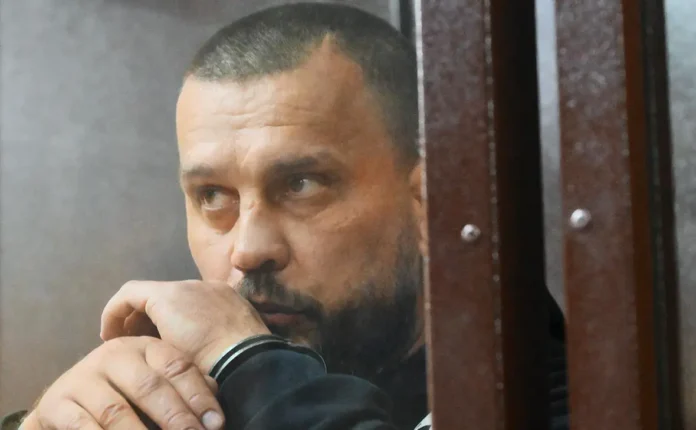 maksim antonov i komanda antonov obsuzhdayut perspektivy posle suda-pux-su-0