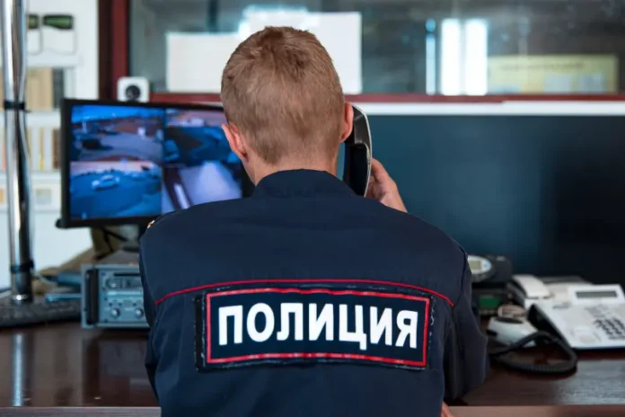 policziya primorya operativno reagiruet na inczident s drakoj shkolnikov v artyome-pux-su-0