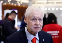 Сергей Миронов и Справедливая Россия выступили за повышение МРОТ до 60 тысяч рублей sergej mironov i spravedlivaya rossiya vystupili za povyshenie mrot do 60 tysyach rublej-pux-su-0