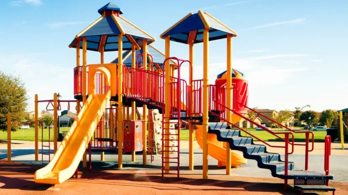 syzran vyplatit kompensacziyu za travmu poluchennuyu na detskoj ploshhadke-pux-su-0